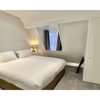 2 Bed/2 Bath Brand New Flat Sky Tv Air Con