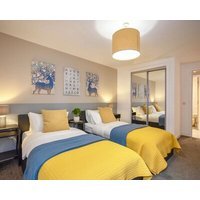 2br Stylish Apt With Free Parking & Nearby Subway