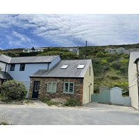 Driftwood - A Holiday Home That Sleeps 4 Guests In 2 Bedrooms