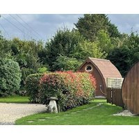 Cosy 1 Bedroom Cabin- Moon Pod