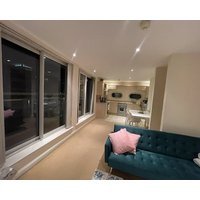 Free Parking Near City Centre & Stadium Sleeps 5-6