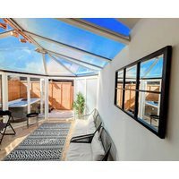 Converted Canal Lodge - Basecamp