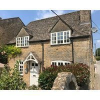 Jasmine Cottage - 2 Bedroom in Heart of Bourton!