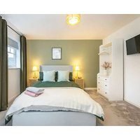 The Lake Hub - 2 Bedroom Apartment