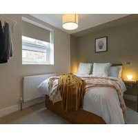 Broughton Place 3: 3br Modern Flat In Liverpool
