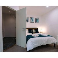 Modern City Centre Apartment