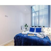 This Apartment Is A 2 Bedroom(s) 1 Bathrooms Located In Liverpool .