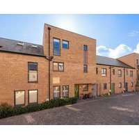 Gorgeous central 3 bed house free parking & garden