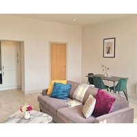 Stylish Apartment 1 Bed Sleeps 2 Parking