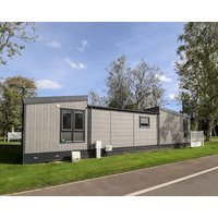 18 Woodlands Retreat