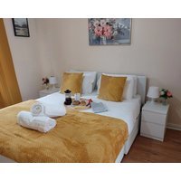 Cosy Family Two Bedroom Semi-detached In Smethwick Birmingham.