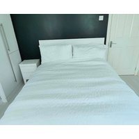 Nice Property - Close To Selhurst East Croydon And West Croydon Stations!