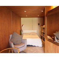 A Peaceful And Centrally-located Own Space In Rear Of Garden With Own Entrance.