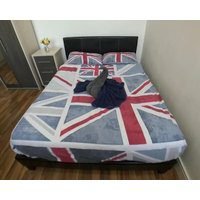 Cosy Bedromdsey Southwark Apartment: Plush Studio