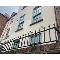 Four Bedroom House With Free Parking In Hull Old Town Buzzing Night Life