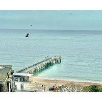 Pier View Retreat - Close to Beach - Sea Views With Parking