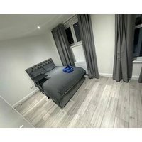 London Waterloo 10mins away