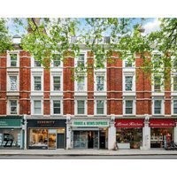 Avari Apartments - Stunning One Bedroom Apartment In The Heart Of The City!