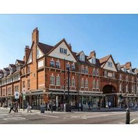 Location Location- Spacious Stylish 2 Bedroom -2 Mins Tower Hill & Tower Bridge