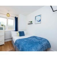 Stunning 3 Bedrooms Service Apartment Close To Excel Centre O2 - Free Parking