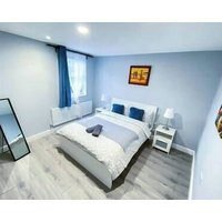 Spacious 2-Bedroom Flat in London - F3