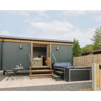 Dam View Shepherds Hut