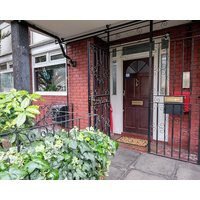 Cosy Family Retreat with Garden & Workspace