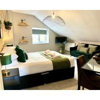 Central Ellesmere -Sleeps2 - Parking - PetFriendly