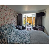 Flower Garden Studio in Sheringham- Cycle Friendly