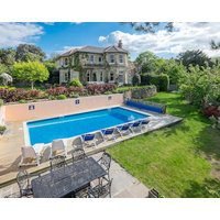 Luccombe Villa Holiday Apartments