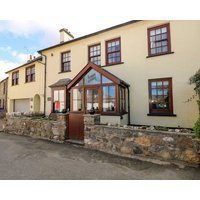 Parrog Bach Pet Friendly With A Garden In Newport Pembrokeshire