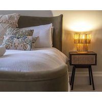 The Ballroom. Recently Renovated Huge 2 Bed City Centre.