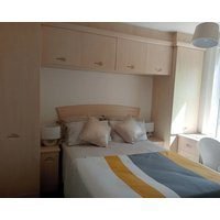 Victorian Charm Home Near Thorpe Park Heathrow Airport And Windsor.