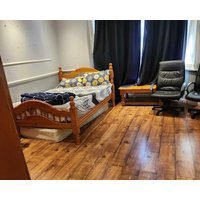 Large Room Near Wembley Stadium. 3 Min Walk To Stadium. Awesome Location