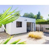 Mid-century Modern Style 1bd With Garden