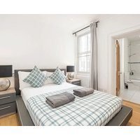 Spacious Apartment At Green Park