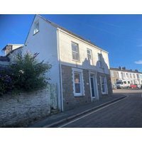 Boutique Holiday Let Large Light And Stylish Centrally Located With Sea Views