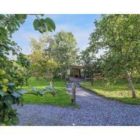 Orchard Lodge Pet Friendly With Hot Tub In Corwen
