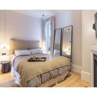 Award Winning Designer Flat On Westbourne Grove