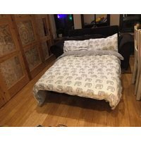 Rural Oasis Retreat In Aonb With Private Pool And Hot Tub