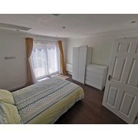 Romford Retreat - Stylish Apartment Stay