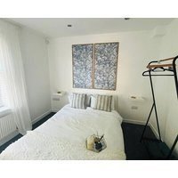Contemporary And Cosy Apartment - Pet And Family Friendly