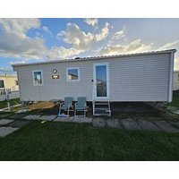 Caravan Leanne Sleeps 6 with Parking