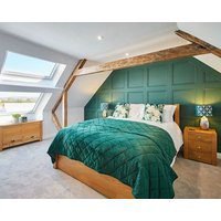 Host & Stay | Finch House