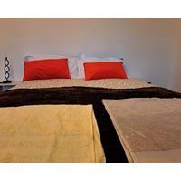 2 Bedroom House in Leeds - Sleeps 5 WiFi Parking