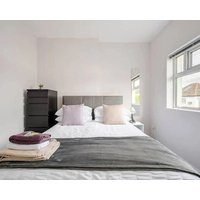 Ekaya Cozy Belfast With 2 Bedrooms