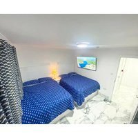 THE ROYAL BOUTIQUE KENSINGTON LODGE by LONDON  SLEEP 11