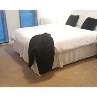 2 Bed Crawley Apt - Near Gatwick