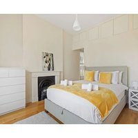 Stylish 1-Bed Flat in Prime Kensington Location