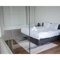 Luxury 3 Bed Flat River Views Glasgow